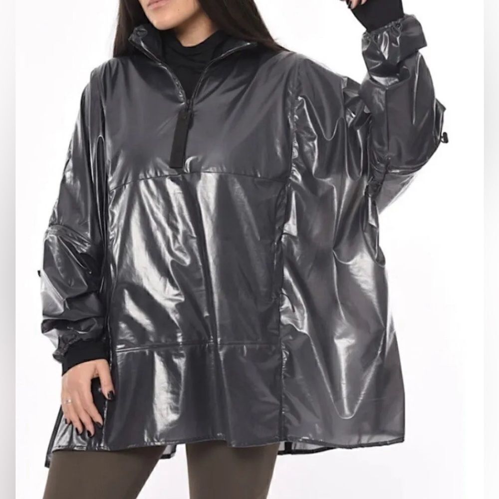 NWT Rains Unisex Ultra Light Anorak Black Raincoat - Built in Hood - Size L